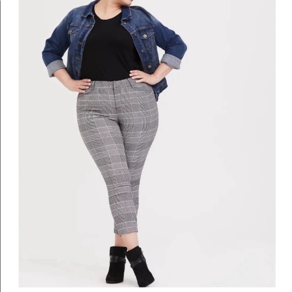 Torrid Modern Millennium Plaid Houndstooth Stretch Ankle Pant Sz 30 Tall